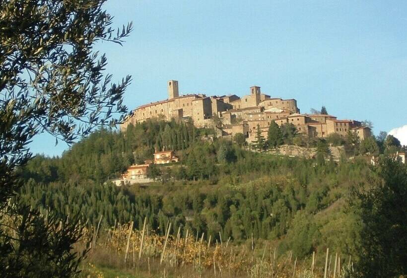 Farmhouse In Monte S. Maria Tiberina With Stables