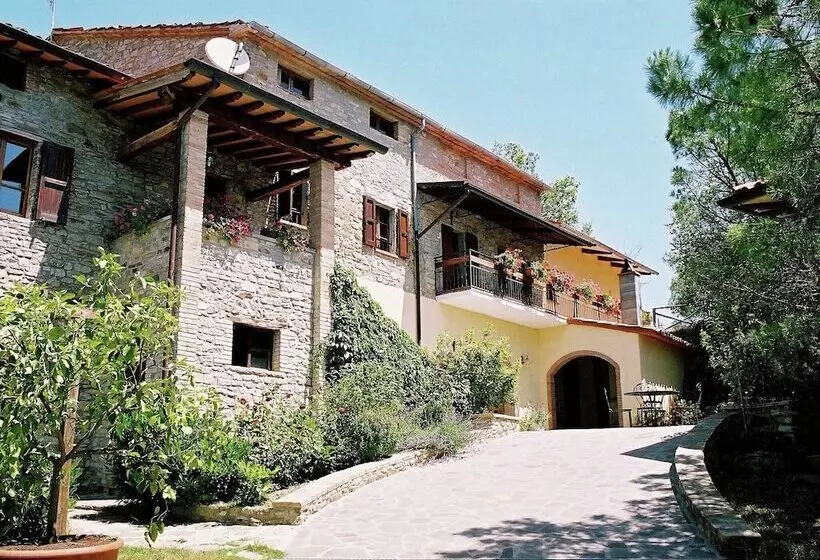 Farmhouse In Monte S. Maria Tiberina With Stables