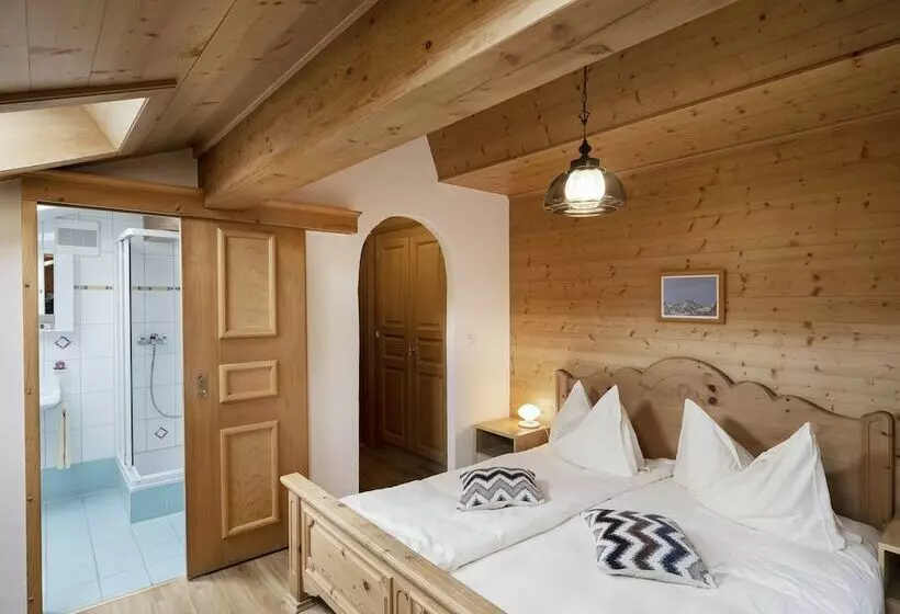 Hotelli De Commune Rougemont