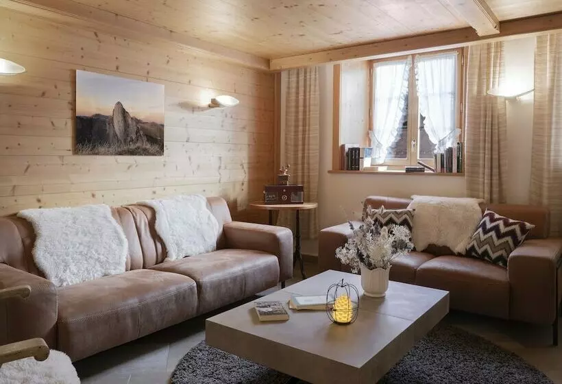 Hotelli De Commune Rougemont