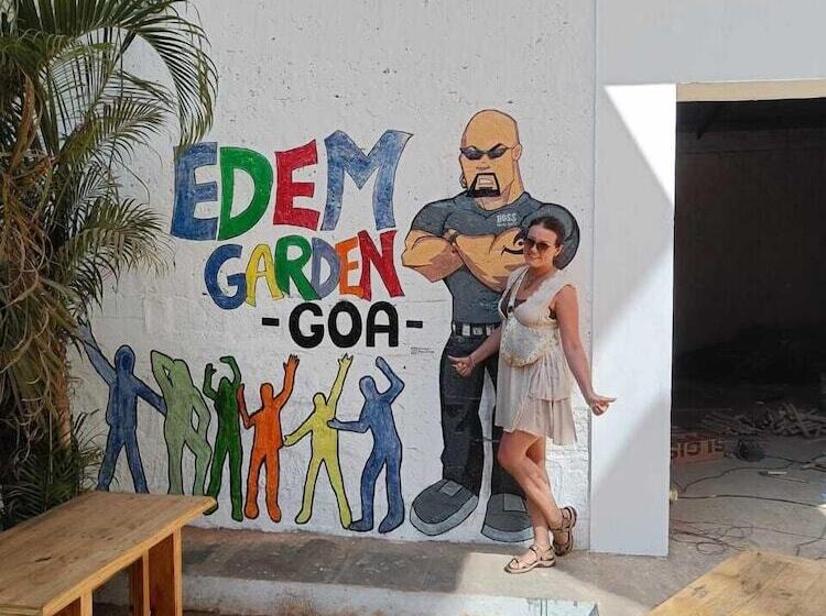 Fabhotel Edem Garden