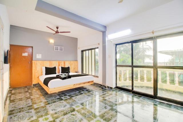 Fabhotel Edem Garden