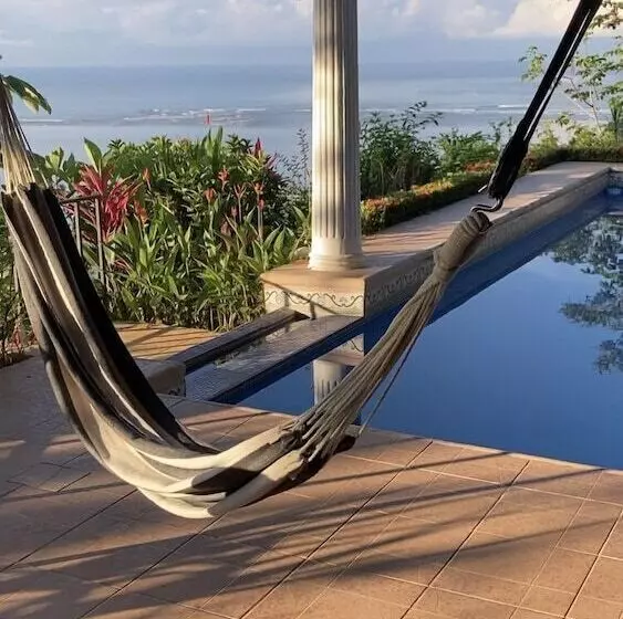 هتل El Paraiso Azul