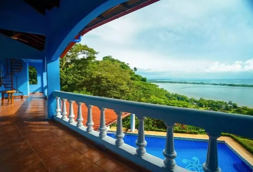 هتل El Paraiso Azul