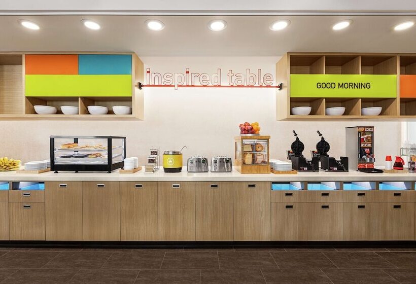 Отель Home2 Suites By Hilton Leesburg