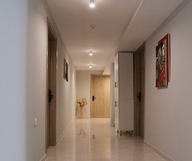 فندق Menta Studios