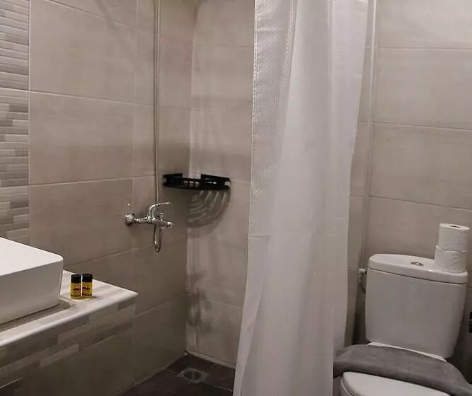 هتل Menta Studios