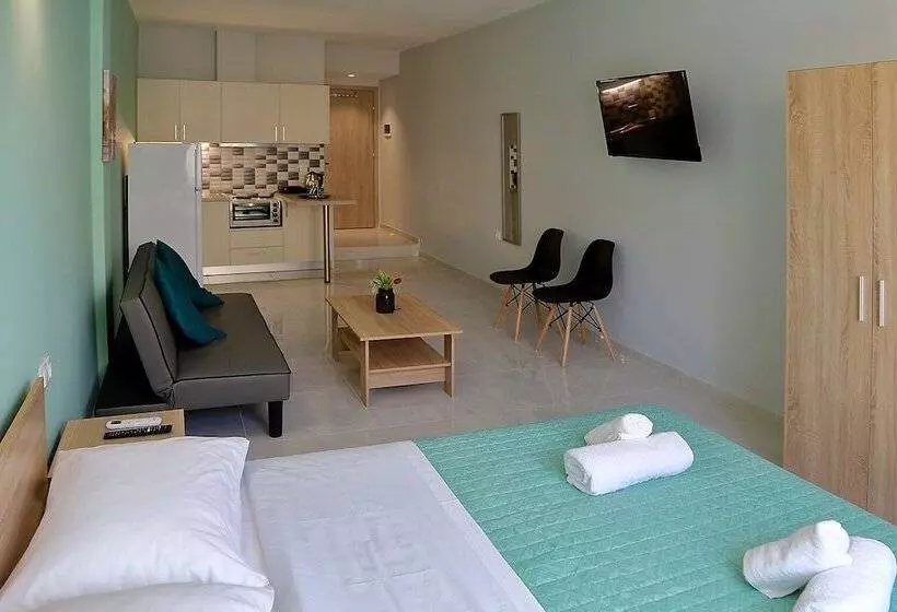 هتل Menta Studios