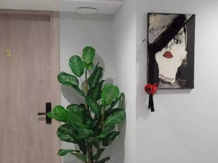 هتل Menta Studios