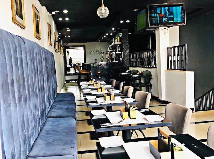 هتل Muse Boutique