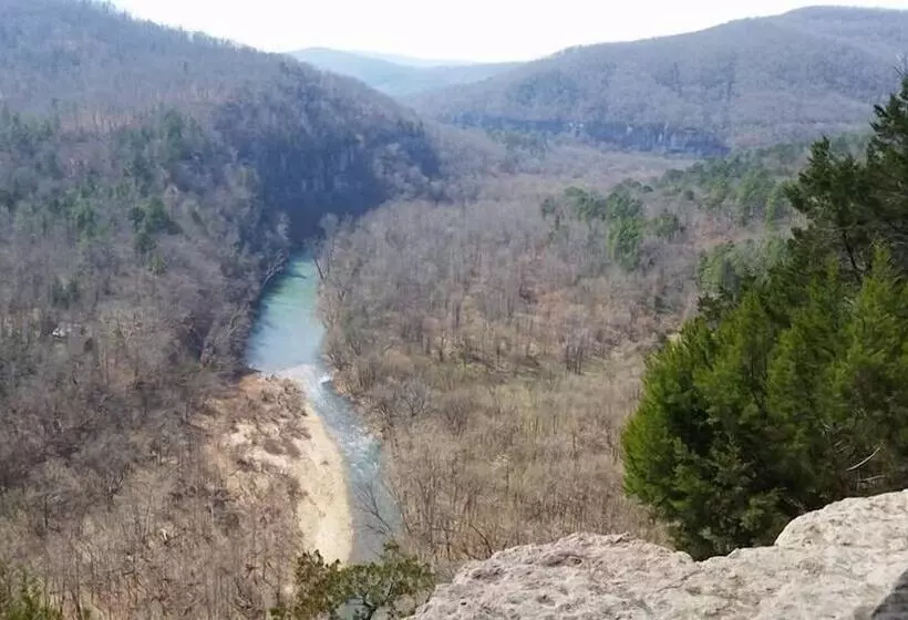 Hotelli Windstorm Cabin