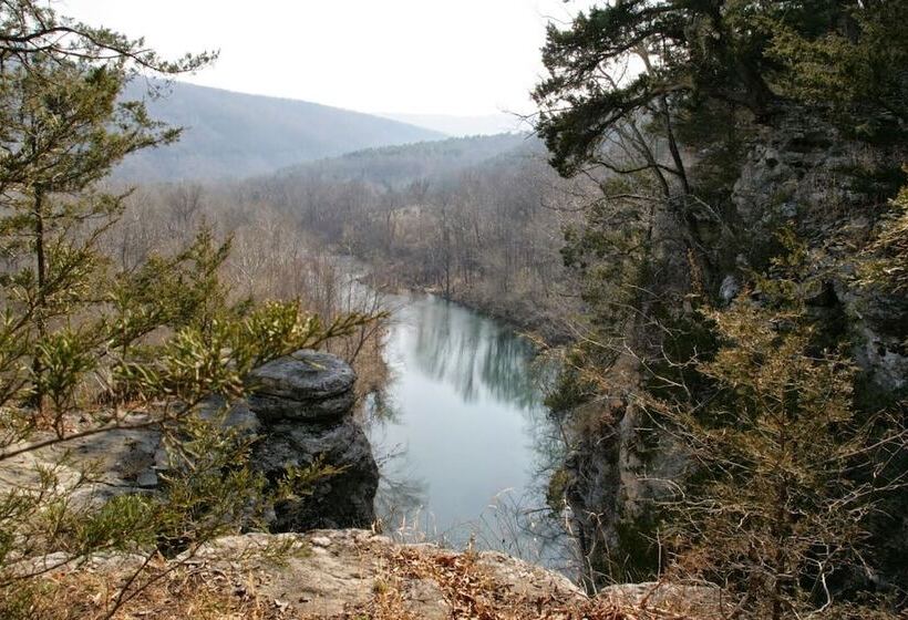 ホテル Windstorm Cabin