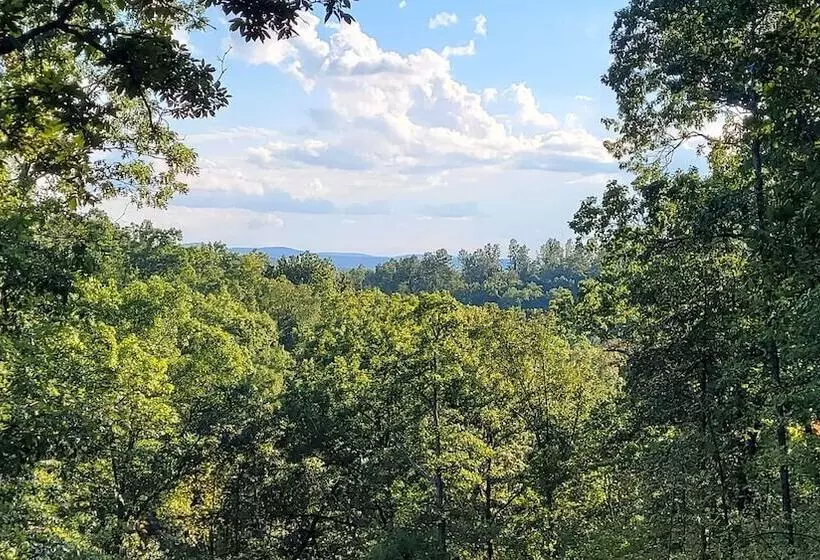 Hotelli Windstorm Cabin