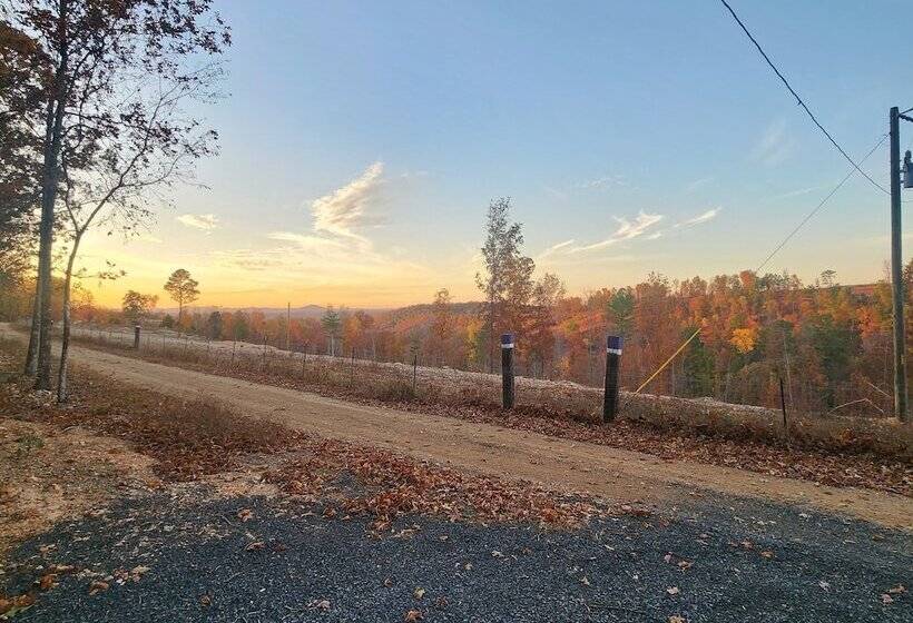 ホテル Windstorm Cabin