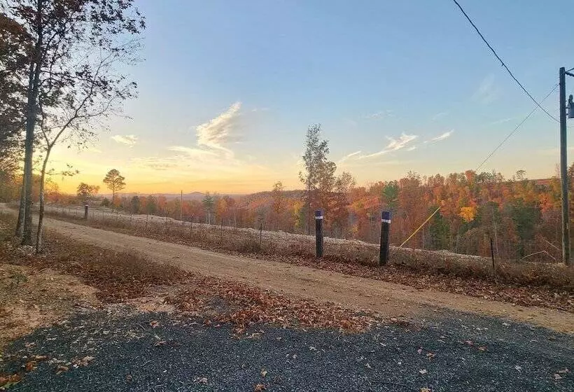 Hotelli Windstorm Cabin