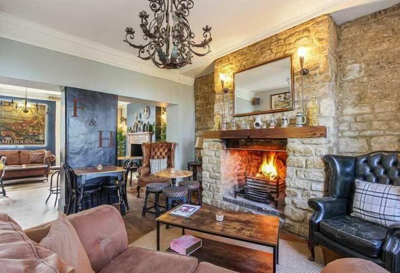 بنسيون Fox And Hounds