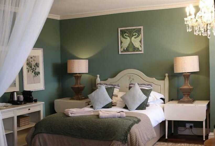 بنسيون Fox And Hounds