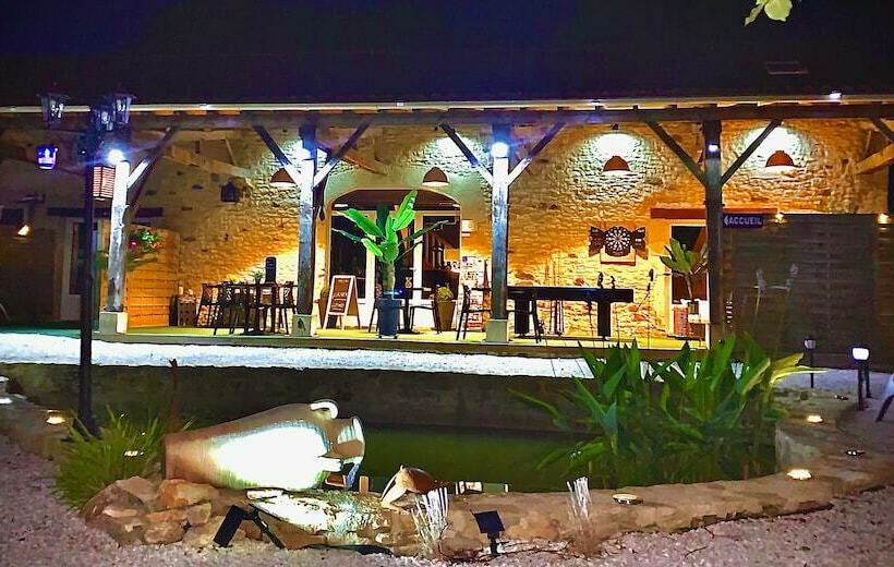 פנסיון La Biche Au Bois