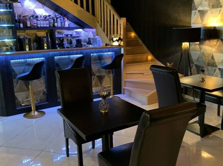 פנסיון La Biche Au Bois