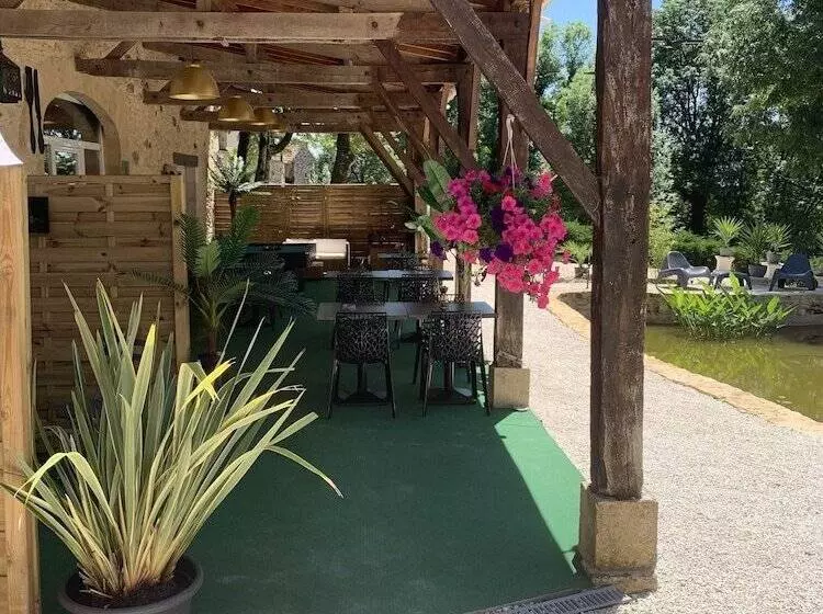 Majatalo La Biche Au Bois