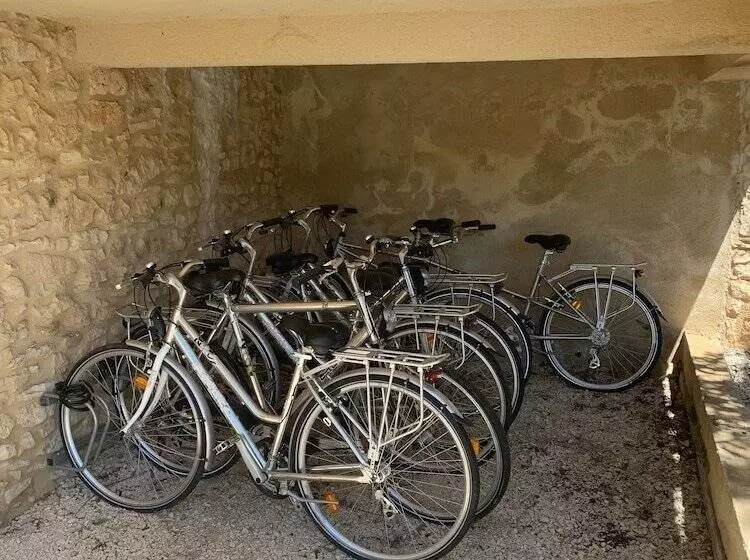 Majatalo La Biche Au Bois