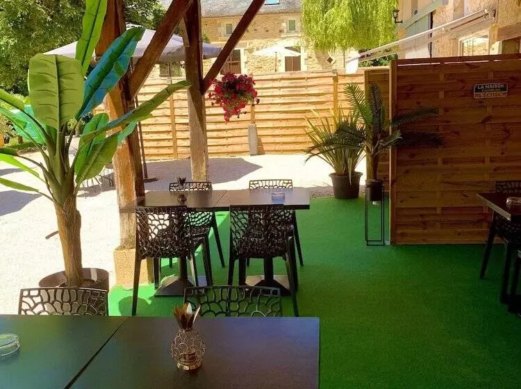 Majatalo La Biche Au Bois