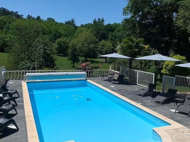 Majatalo La Biche Au Bois