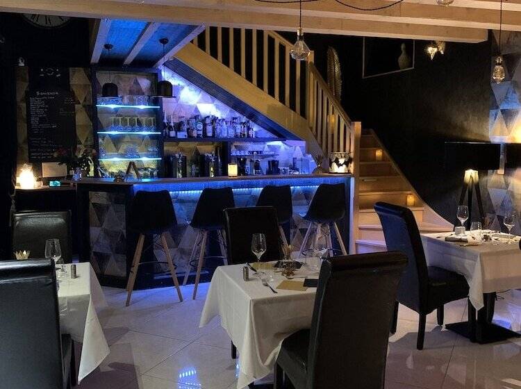 פנסיון La Biche Au Bois