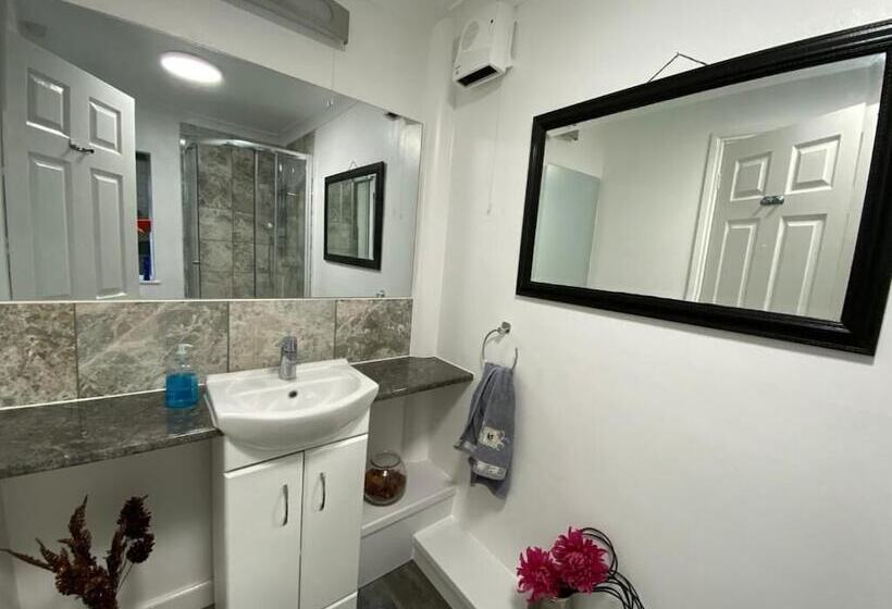 بنسيون Lovely Homes