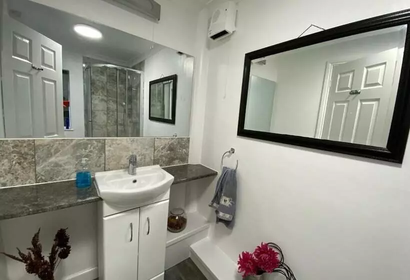 Majatalo Lovely Homes