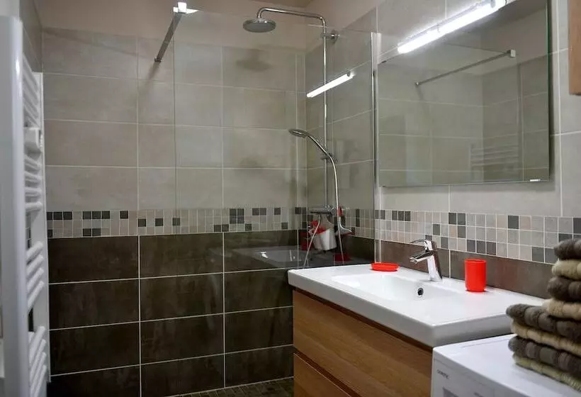 ペンション Sous Les Pins