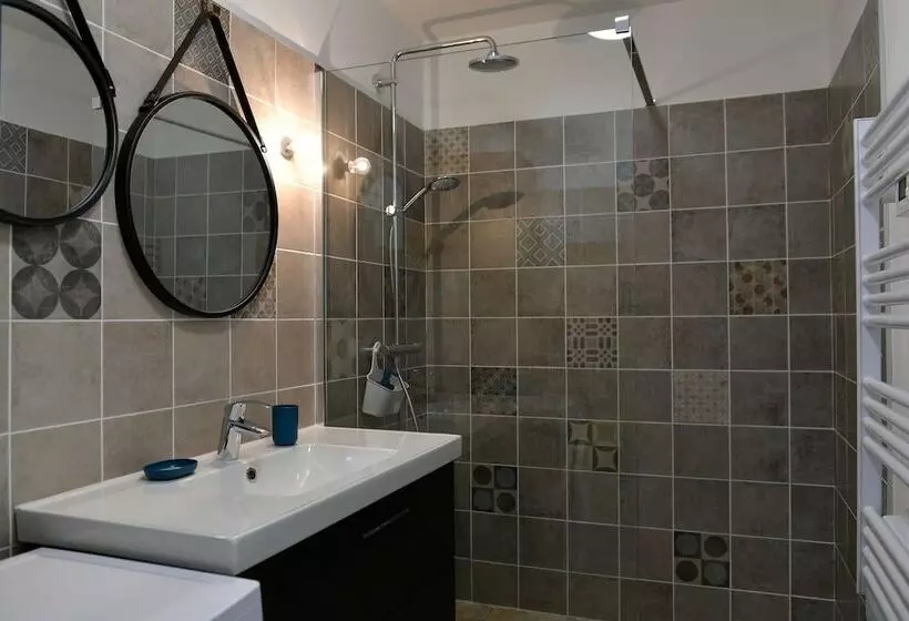 ペンション Sous Les Pins