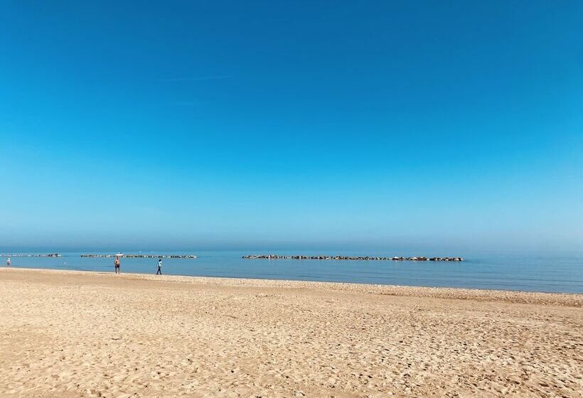 إقامة Beautiful Mountain View Home In Castilenti