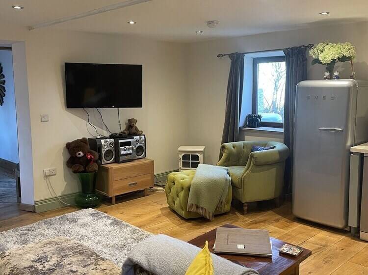 اقامتگاه Charming 2 Bed Cottage In Otley