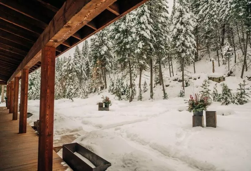 リゾートホテル Mountainside Lodging & Retreats