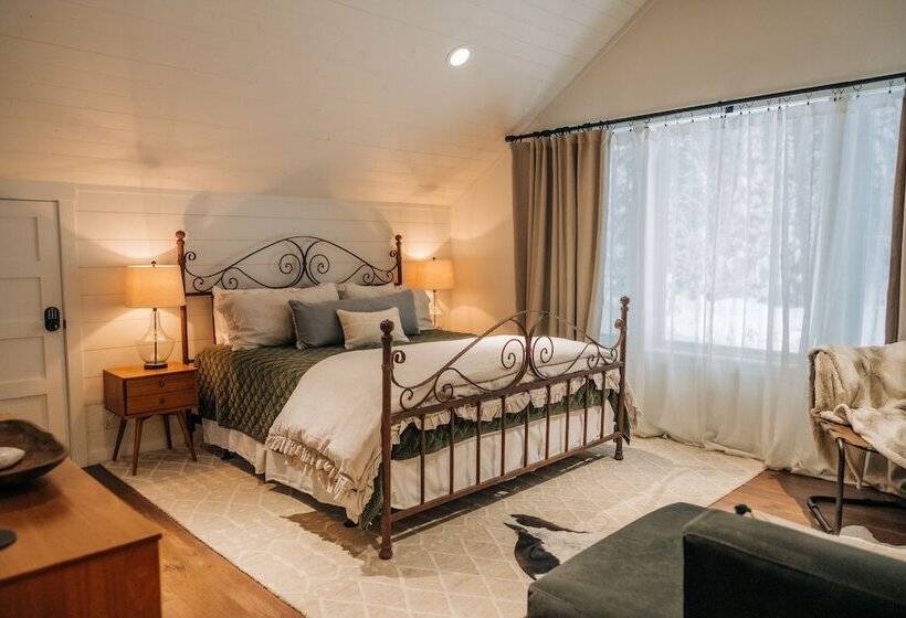 Resort Mountainside Lodging & Retreats