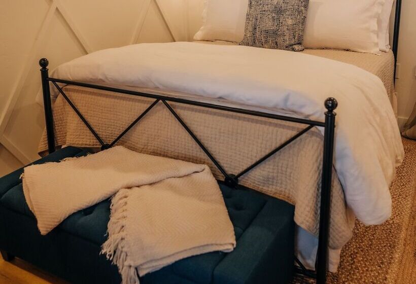 Resort Mountainside Lodging & Retreats