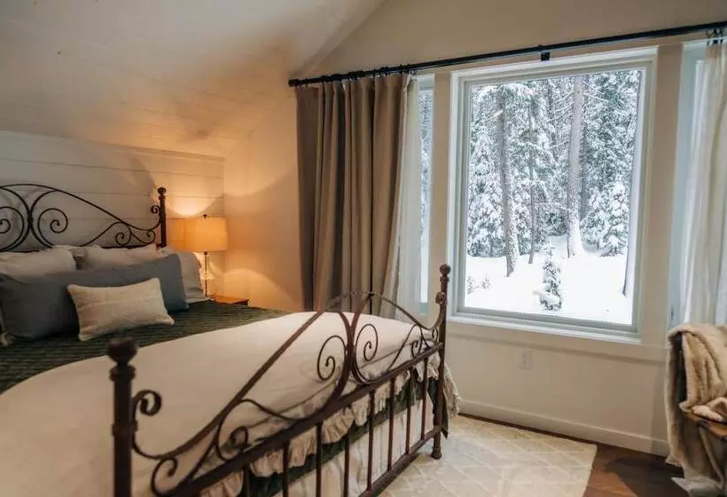 リゾートホテル Mountainside Lodging & Retreats