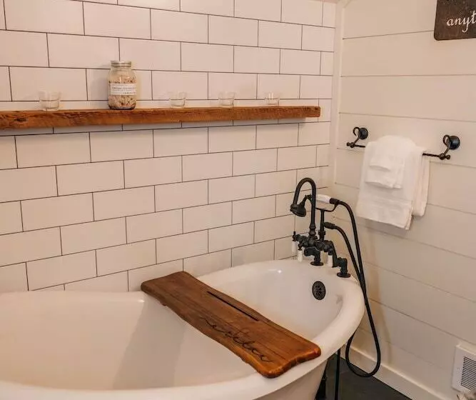リゾートホテル Mountainside Lodging & Retreats