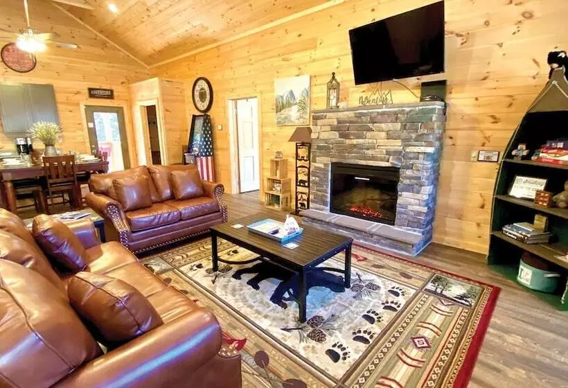 A Creekside On The Bluff