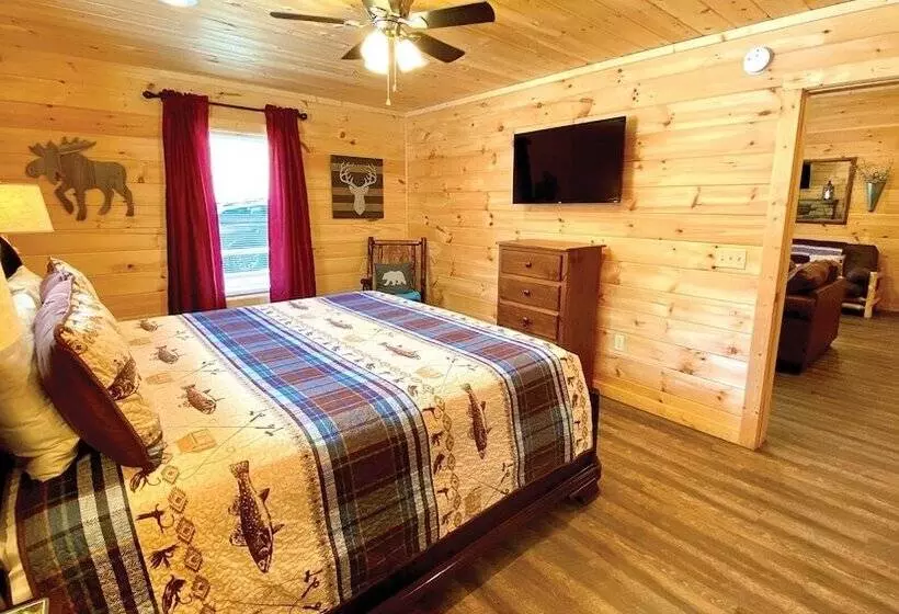 A Creekside On The Bluff