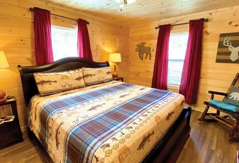 A Creekside On The Bluff