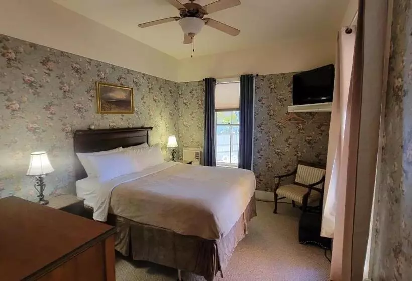 Aamiaismajoitus (B&B) The Elizabeth Inn And Restaurant