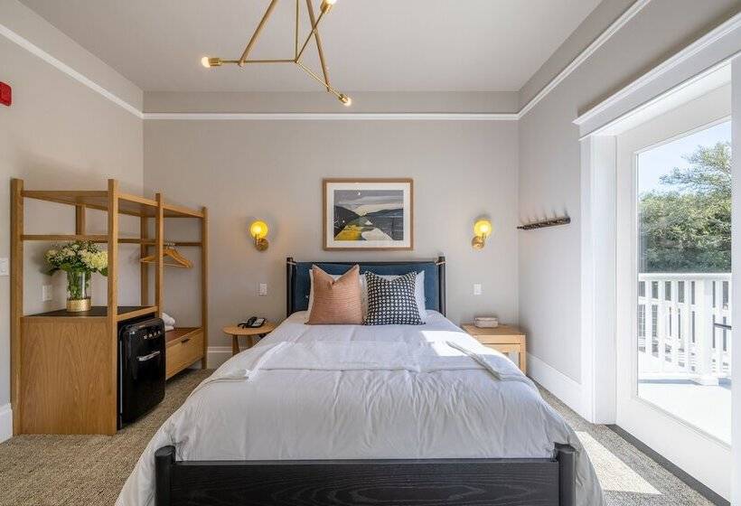 مبيت وإفطار The Ruse