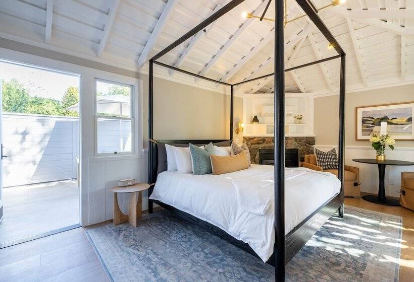 مبيت وإفطار The Ruse