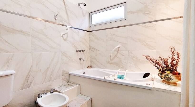 فندق فئة نجمة واحدة Gure Loa