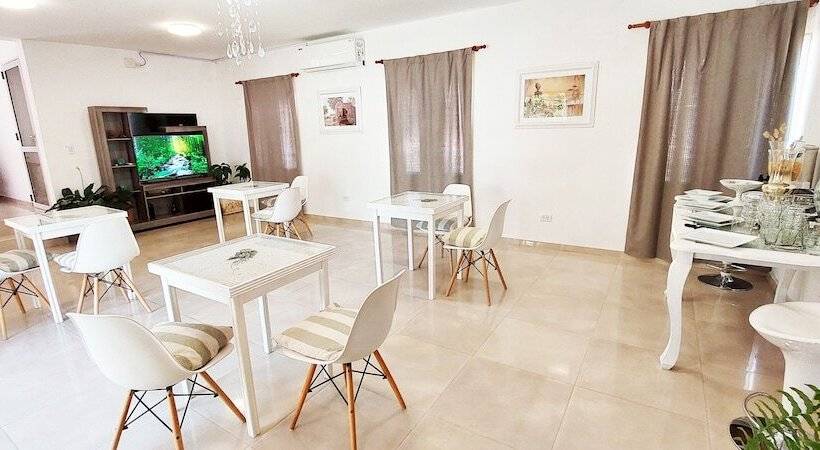 فندق فئة نجمة واحدة Gure Loa