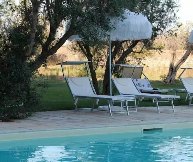 簡易ホテル Masseria Baroni Di Montesardo