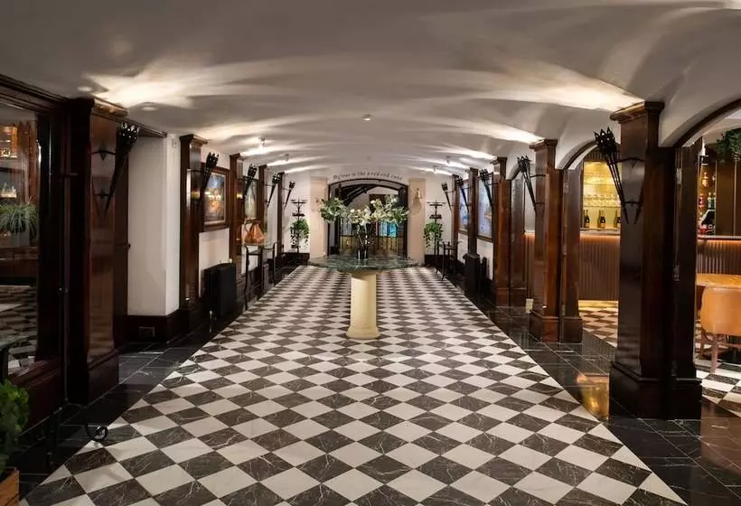 Hotelli Brig O  Doon House