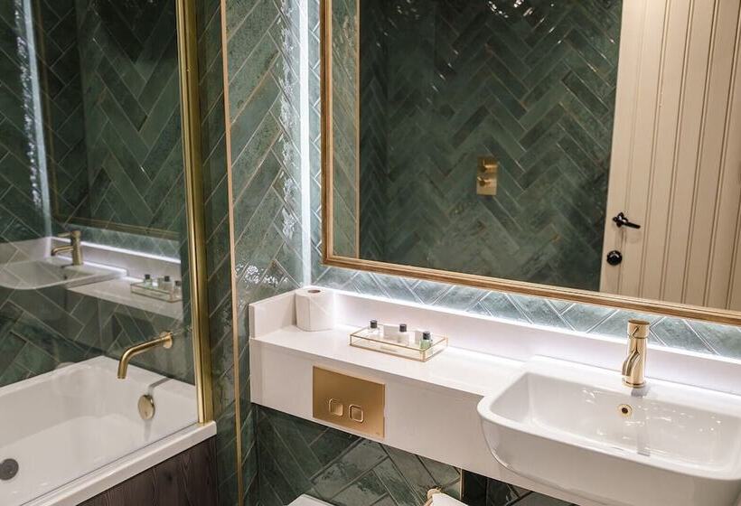 ホテル Brig O  Doon House